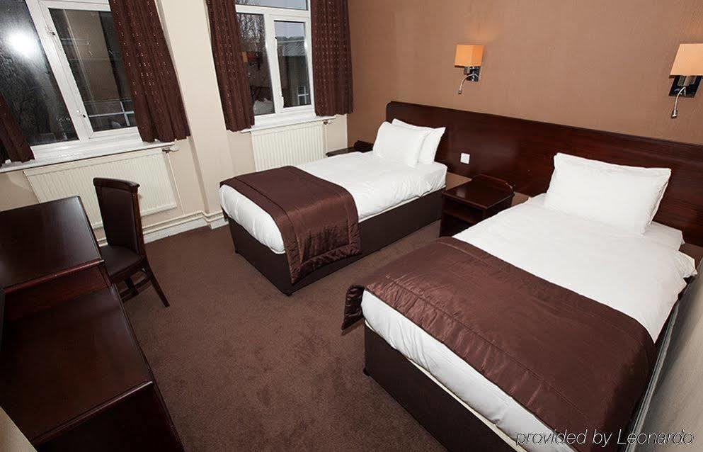 Dolphin Sa1 Hotel Swansea Exterior photo